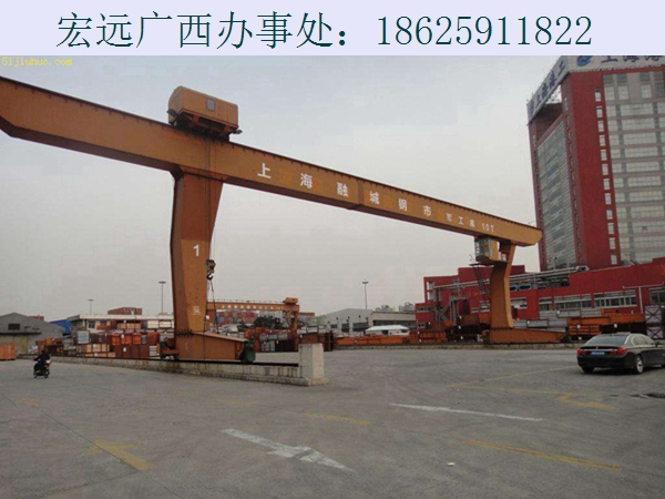 廣西龍門吊出租：專業(yè)服務(wù)，助力您的工程順利進(jìn)行